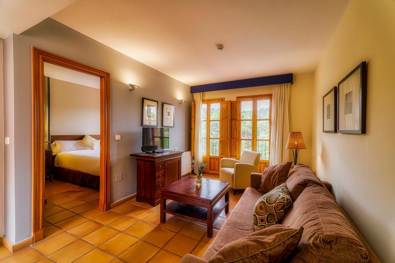 Hotel Jardines De La Santa 4*