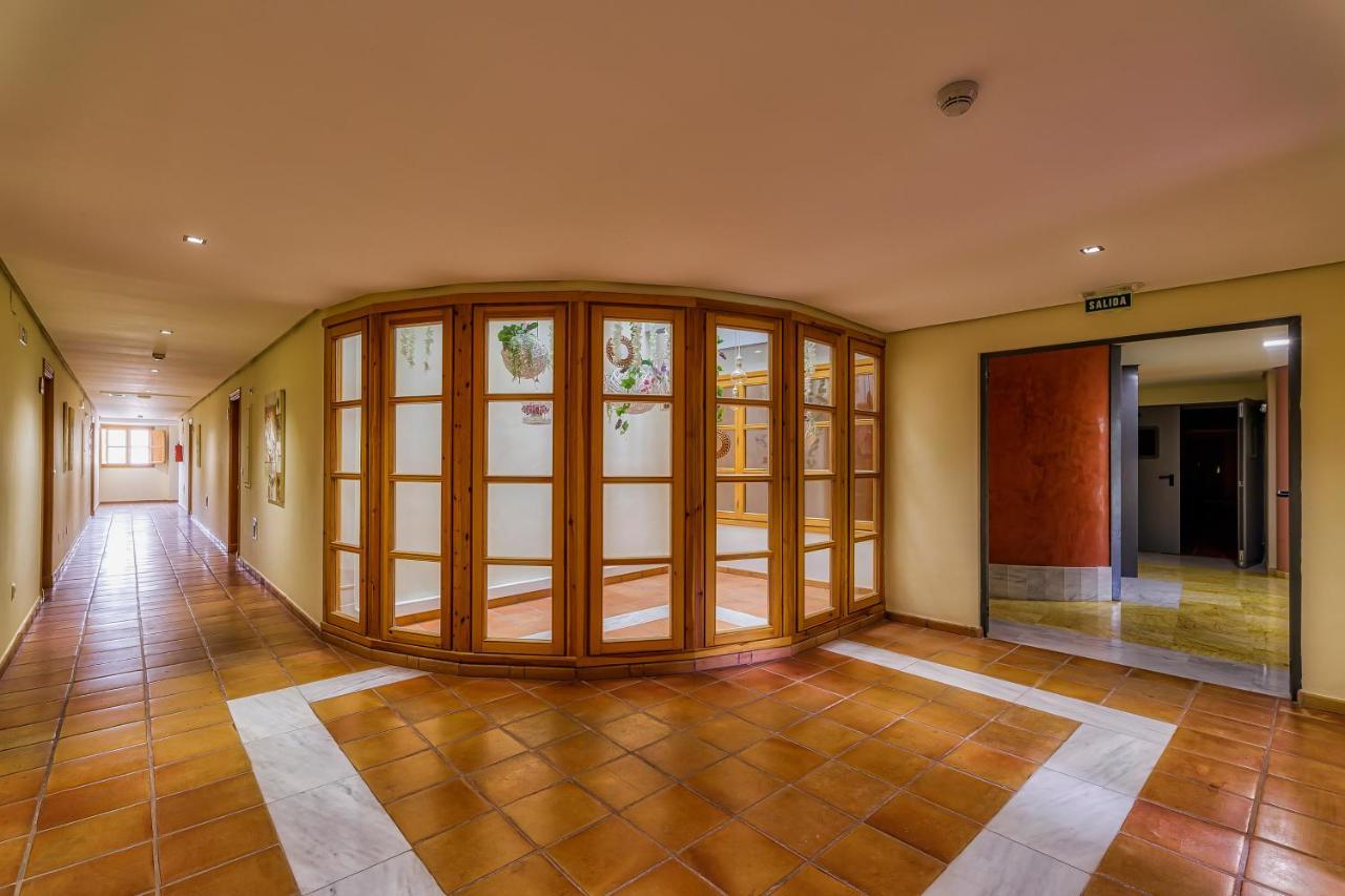 Hotel Jardines De La Santa 4*